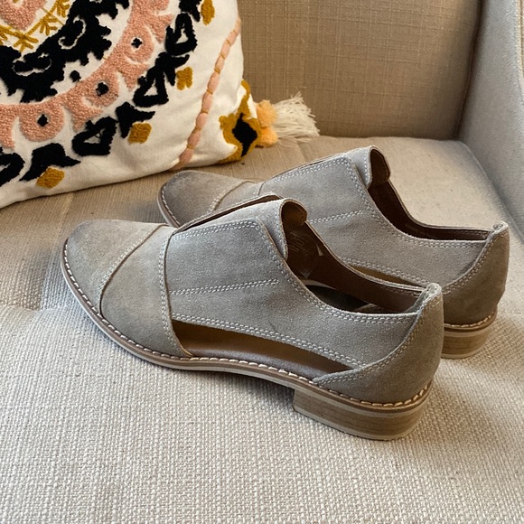 Anthropologie Shoes - Anthropologie Klub Nico Suede Cut-Out Slides size 6